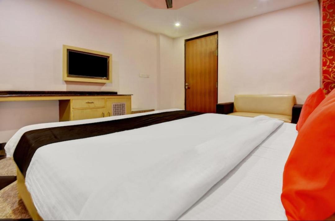 Citi Club Hotel Kánpur Kültér fotó